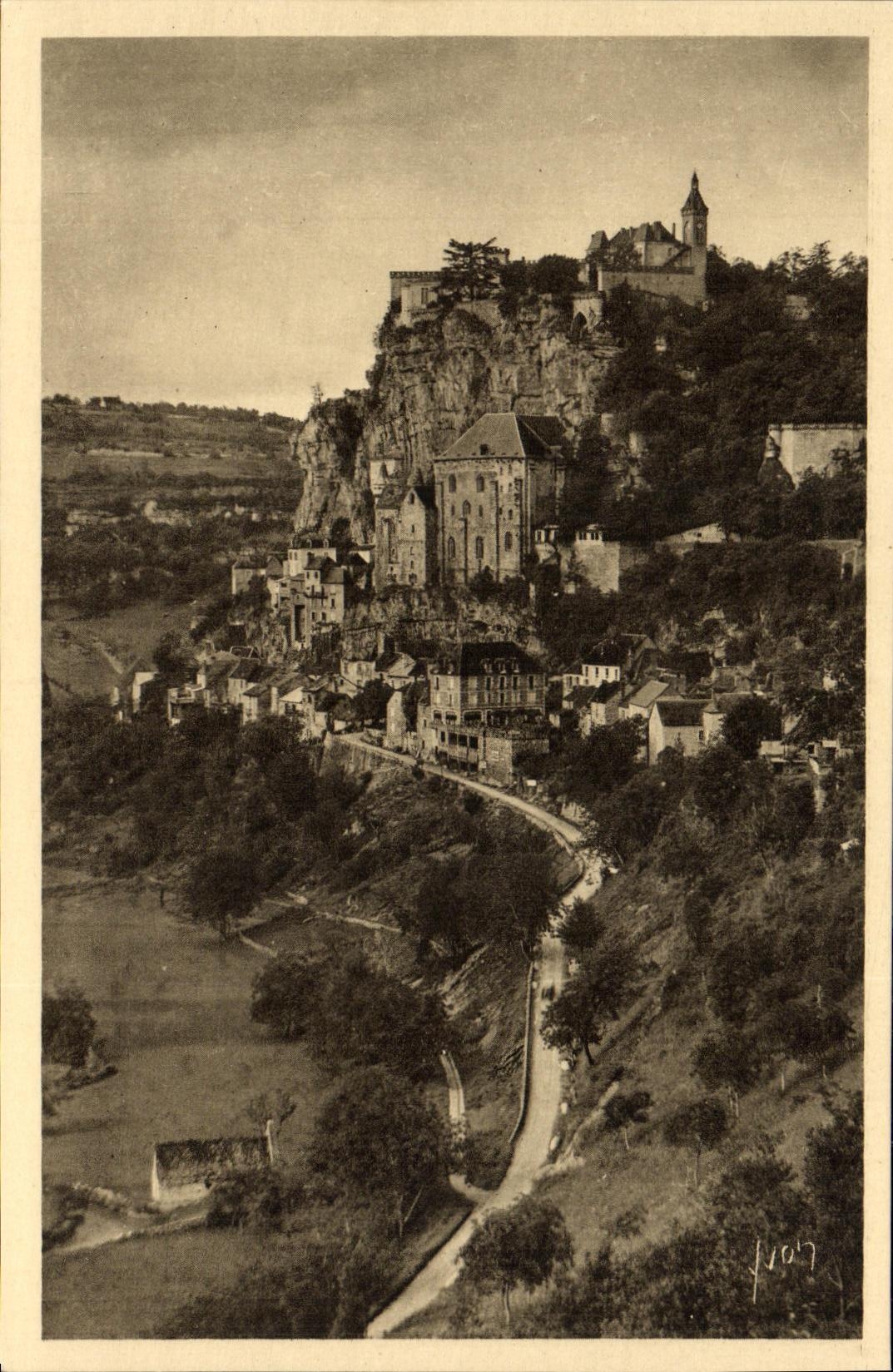 CPA Rocamadour Vue prise de la Route de l Hospitalet
