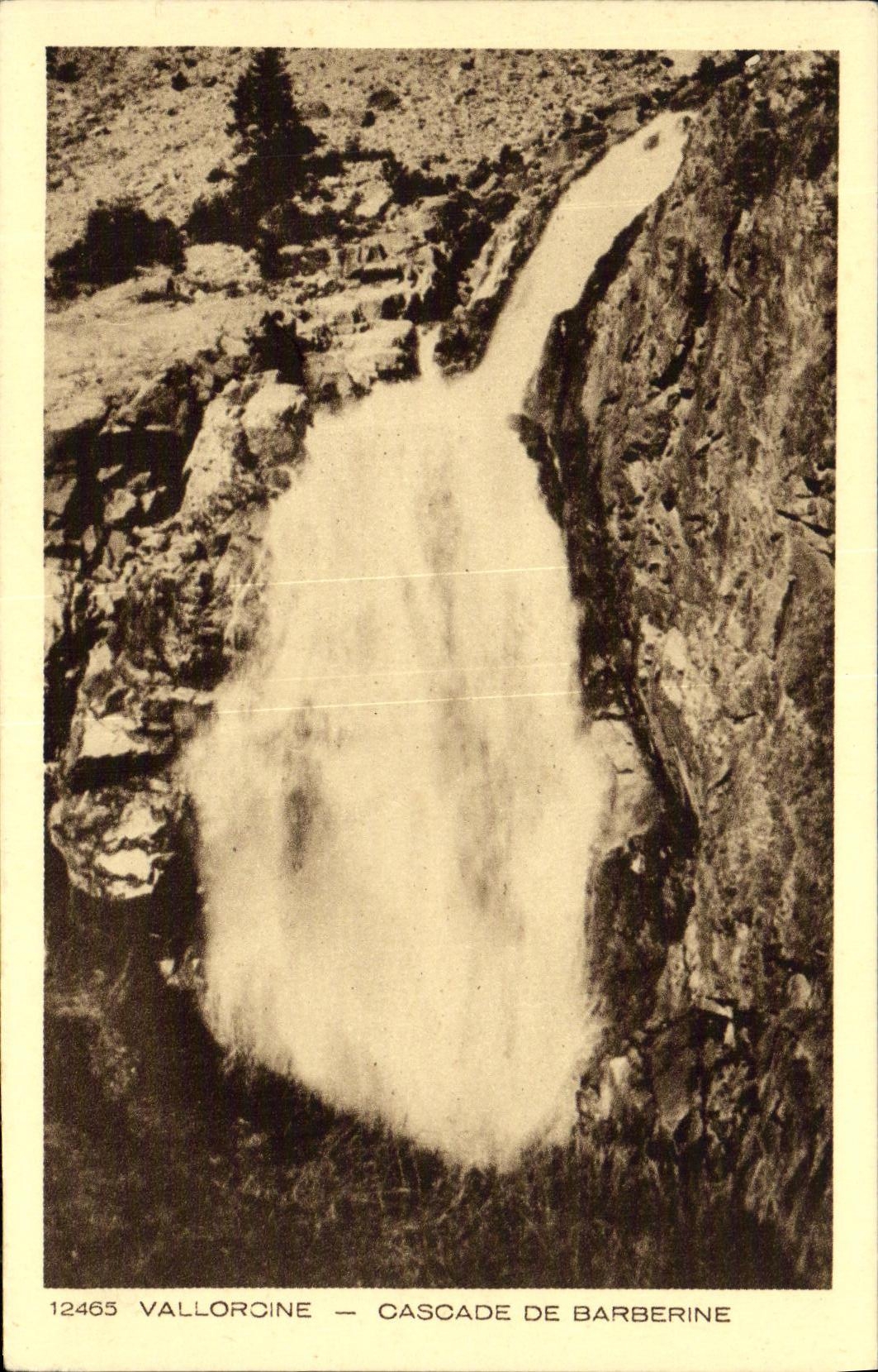 VINTAGE POSTCARD Vallorcine Cascades of Barberine