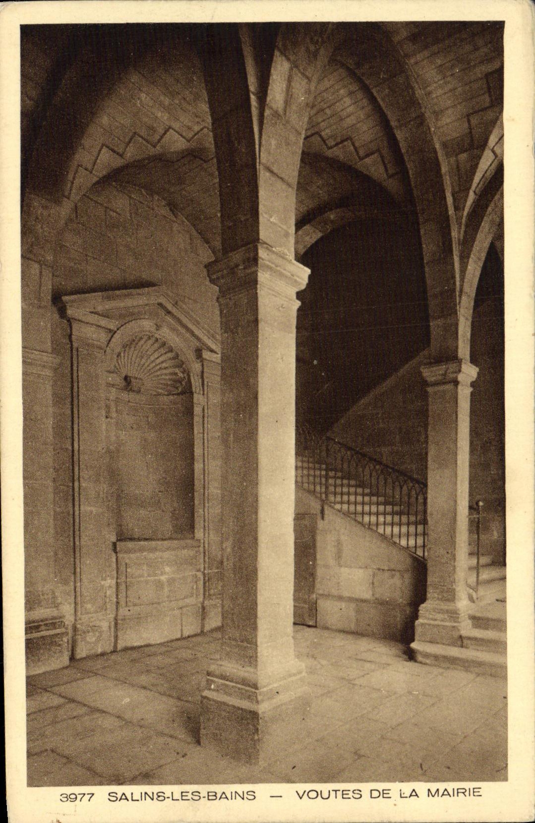 VINTAGE POSTCARD Saline les Bains Vaults of the Town hall