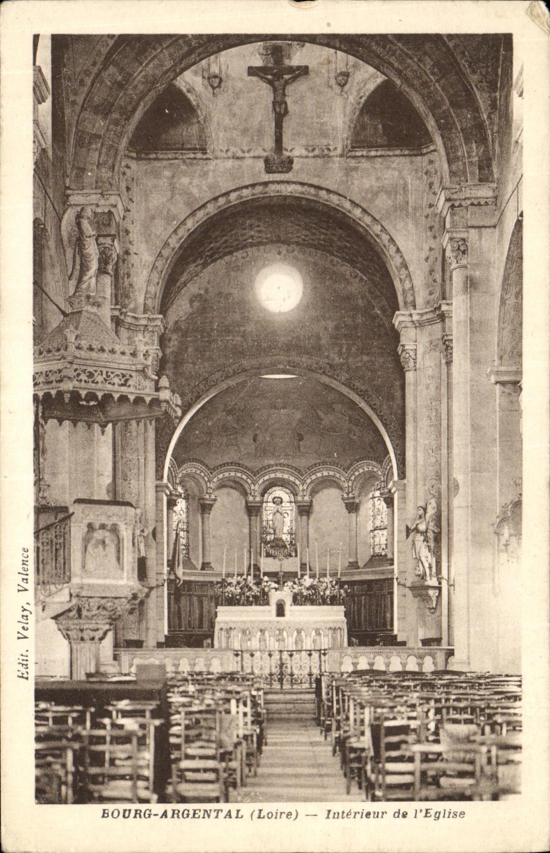 Ciudad argentea interior de la POSTAL de la VENDIMIA de L iglesia