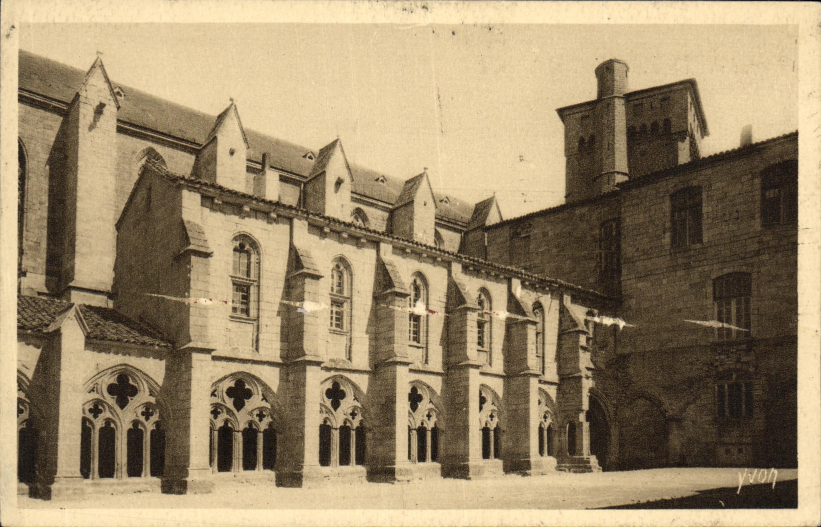 VINTAGE POSTCARD the Chair God L Abbey Court of the Cloister