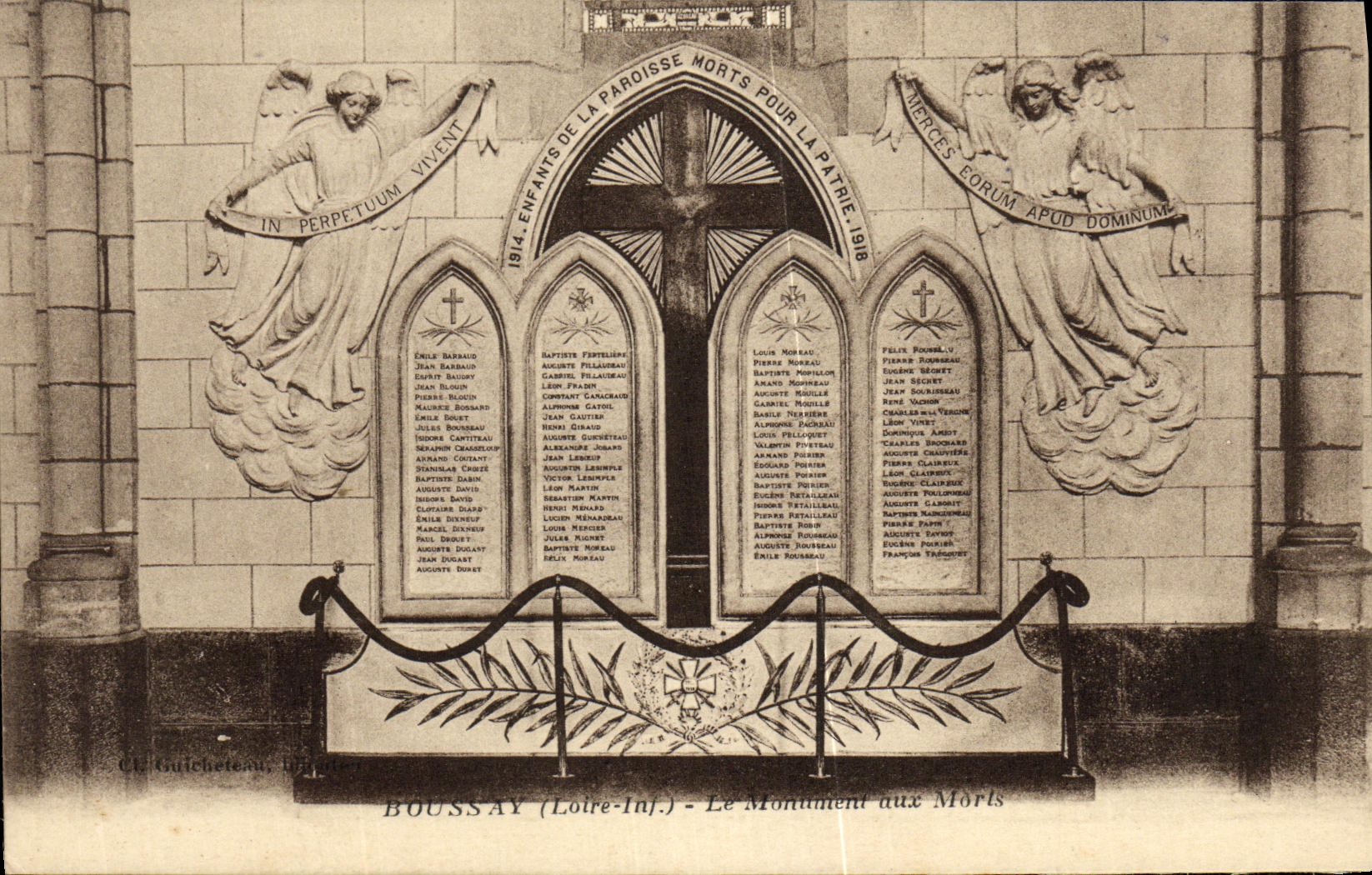 POSTAL Boussay de la VENDIMIA el monumento Militaria de la guerra