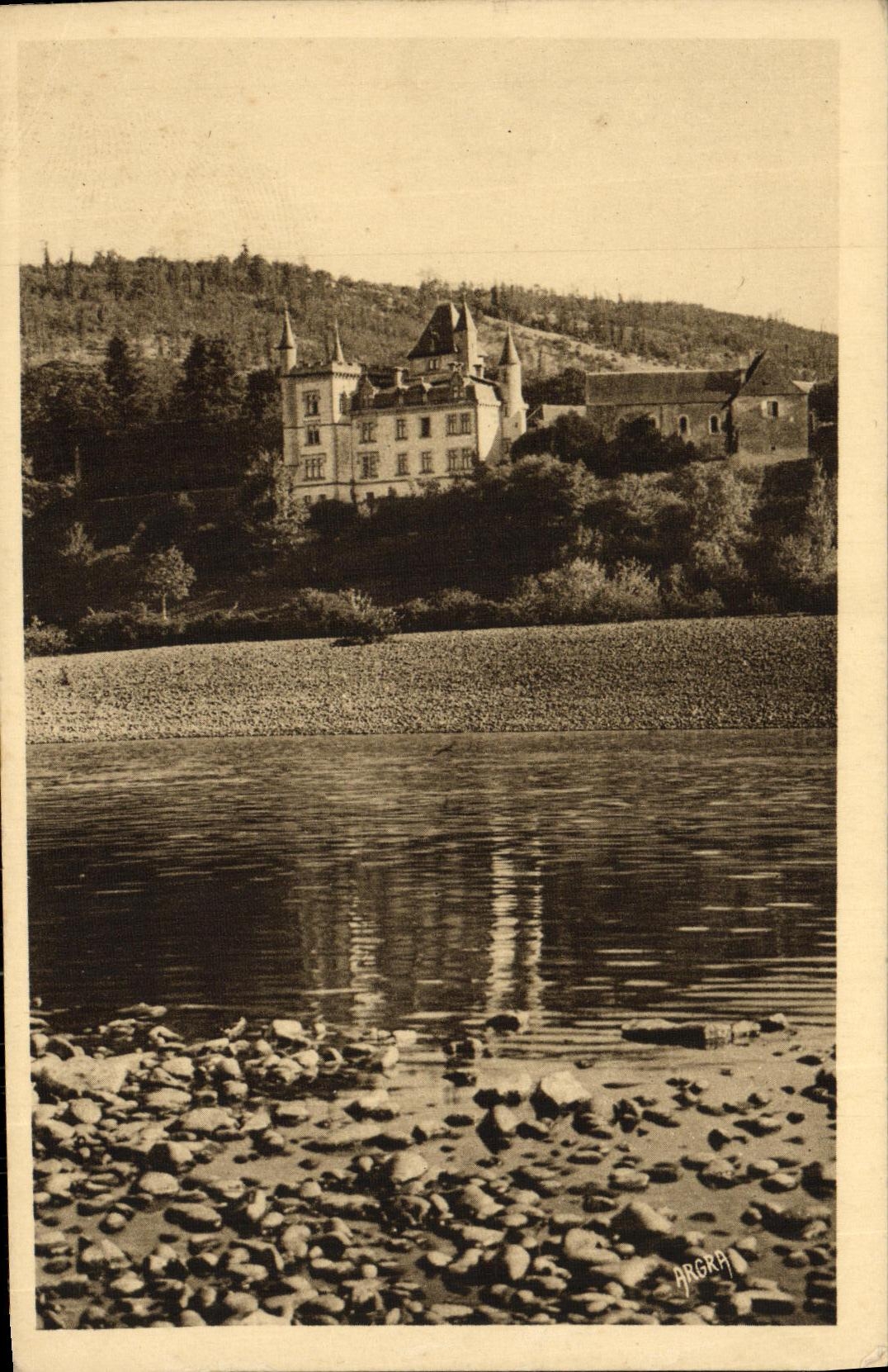 VINTAGE POSTCARD Surroundings of Souillac the Castle of Cieurac