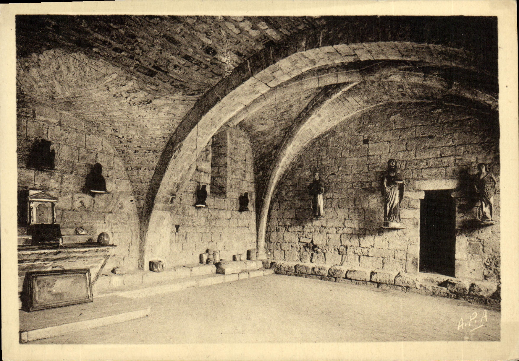 VINTAGE POSTCARD Valley of That Marcilhac Interior Abbey of the Chapter house