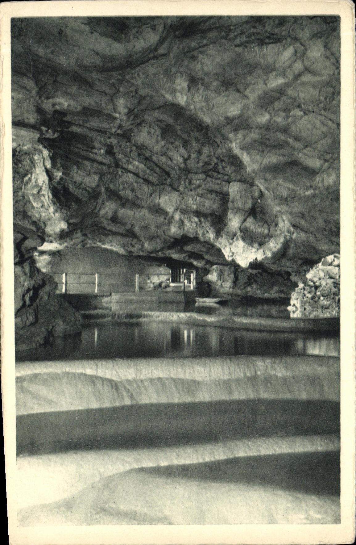 VINTAGE POSTCARD the Batch Illustrates Padirac