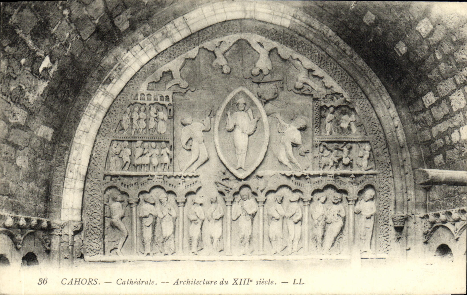 VINTAGE POSTCARD Cahors Cathedrale Structures of 13th