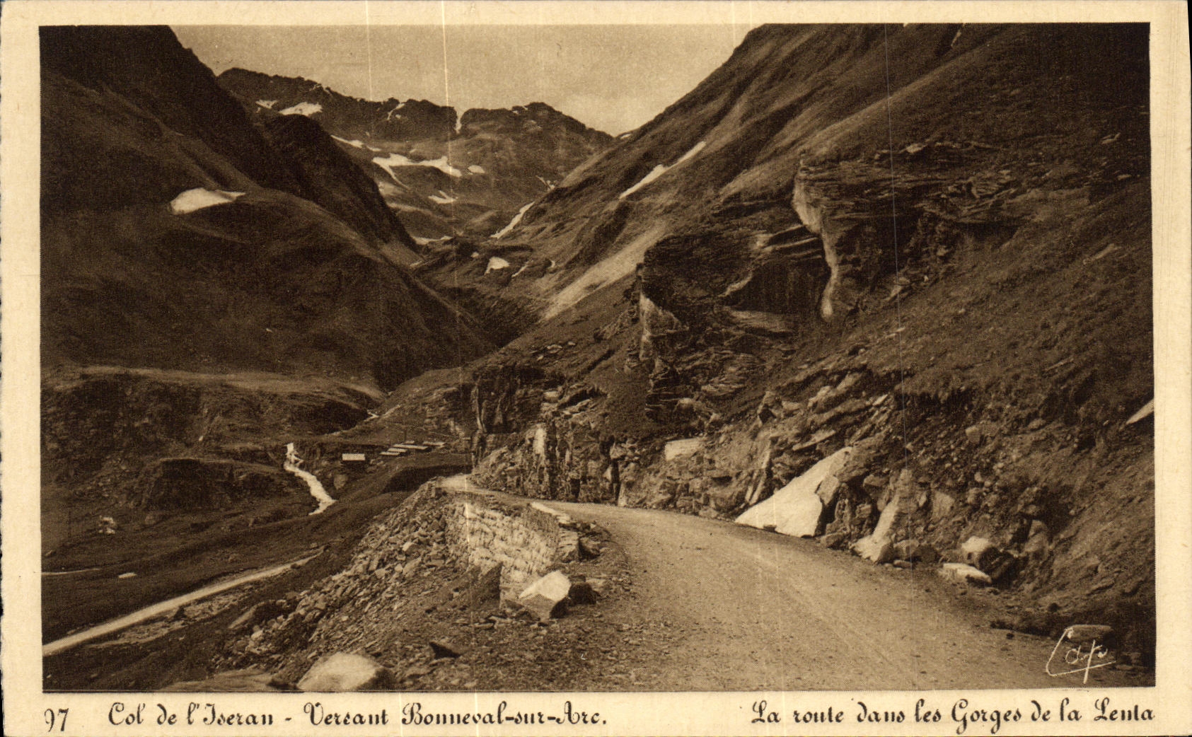 VINTAGE POSTCARD Collar of L Iseran Pouring Bonneval on Arc the road in the throats of Lenta