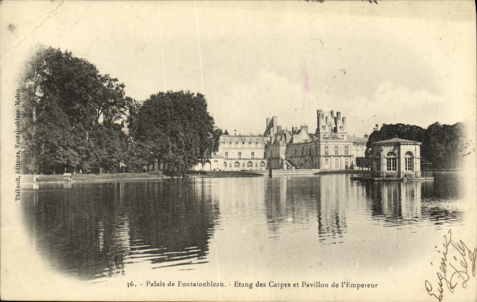CPA Fontainebleau Palais de Etang des Carpes et pavillon de l empereur