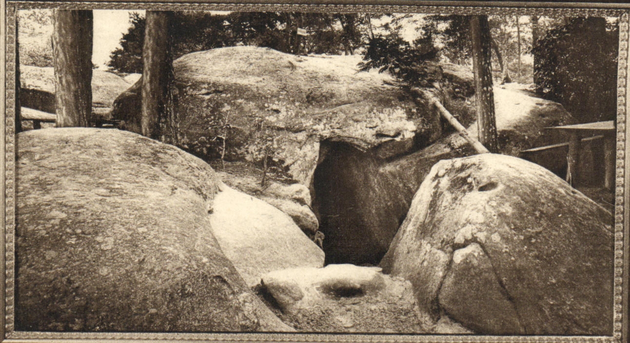 CPA Fontainebleau Apremont caverne des brigands