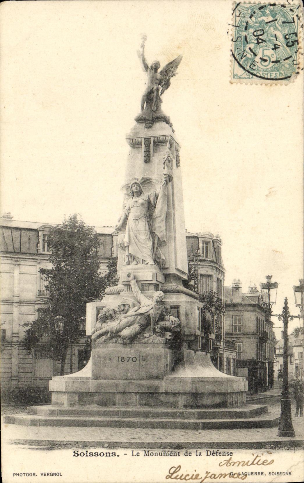 CPA Soissons Le Monument de la Defense Militaria