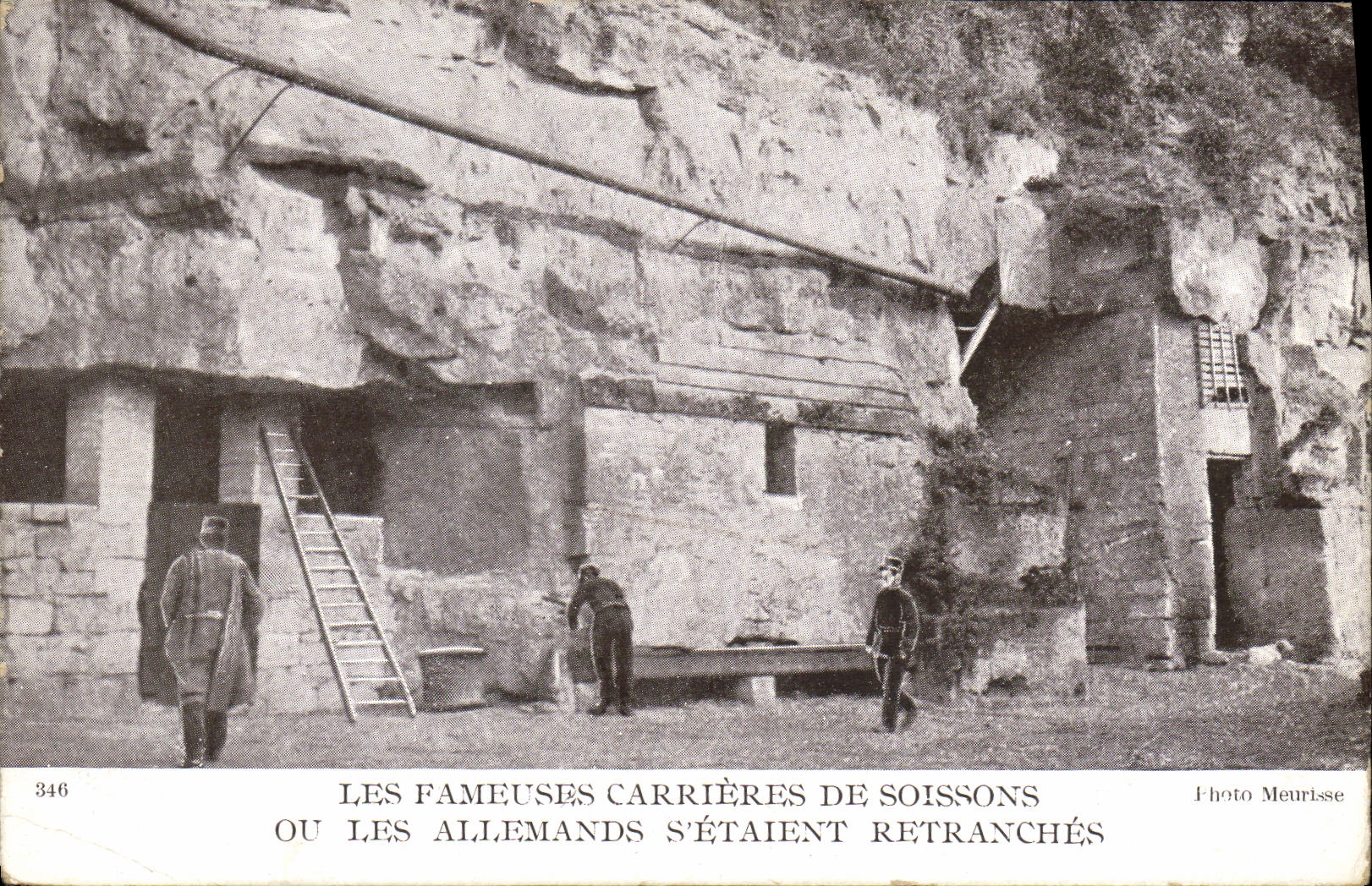 CPA Les Fameuses Carrieres De Soissons Militaria