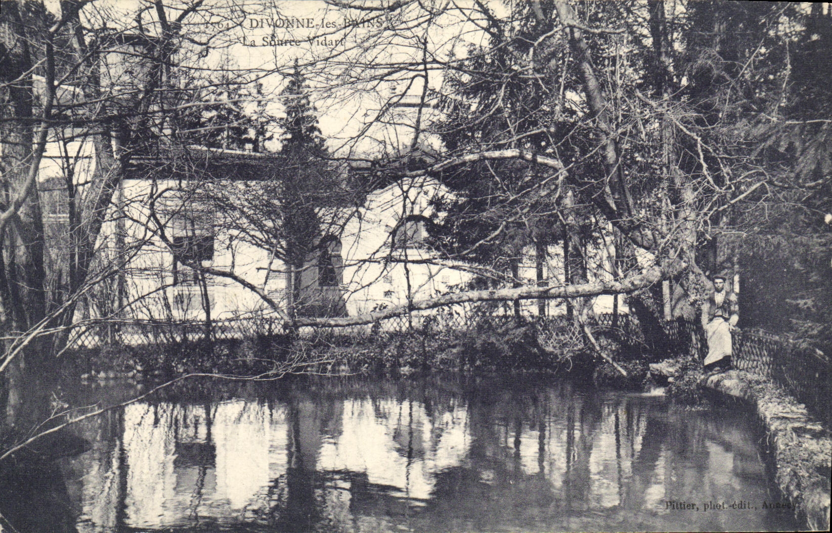 VINTAGE POSTCARD Divonne les Bains the source Vidart Publicity Ptrole Hahn for the Hair Shampoo Hairdresser