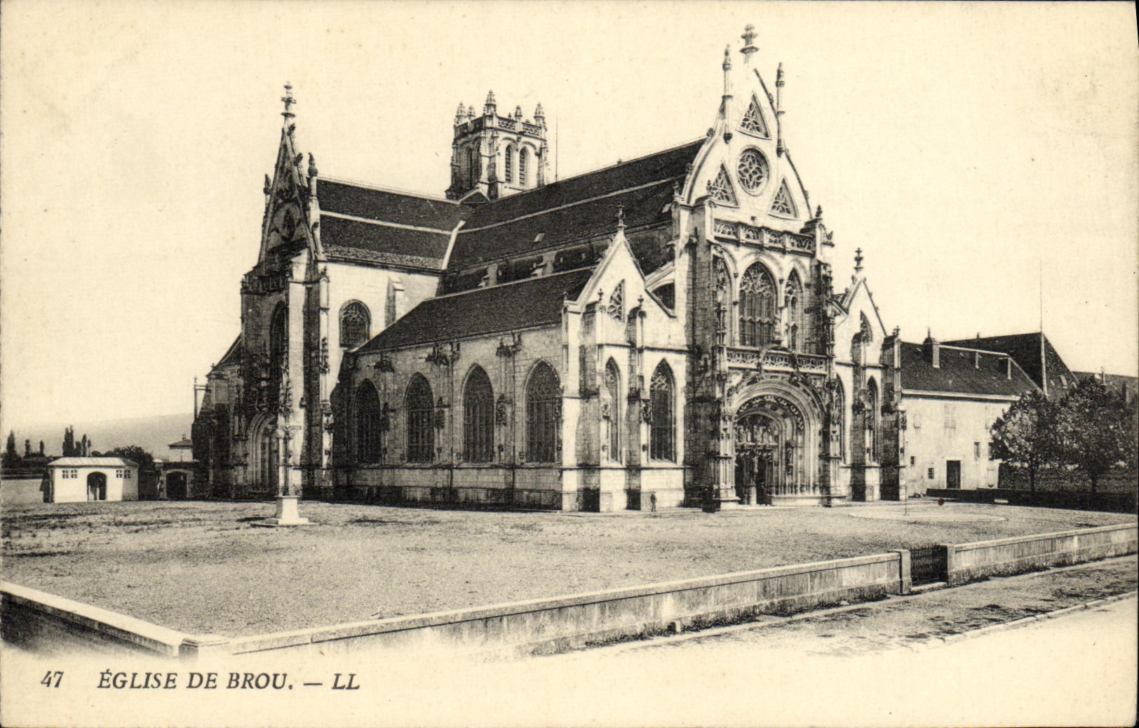 CPA Bourg de Eglise 