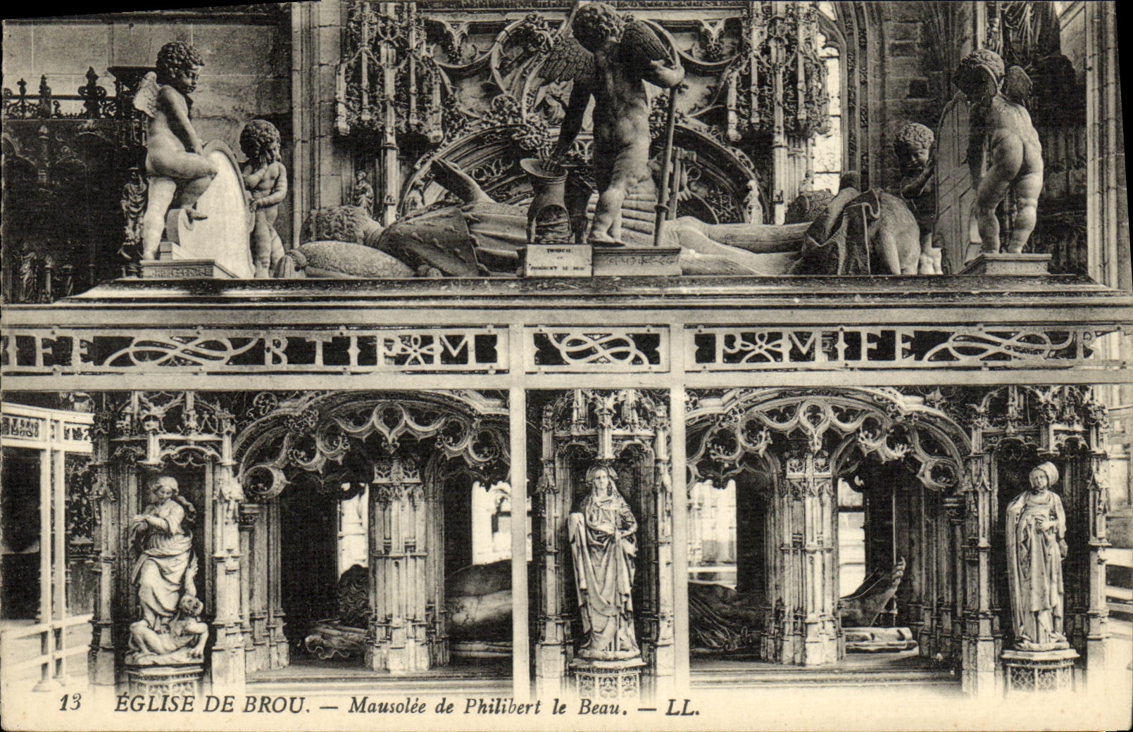 CPA Bourg de Eglise Mausolee de Philibert le Beau