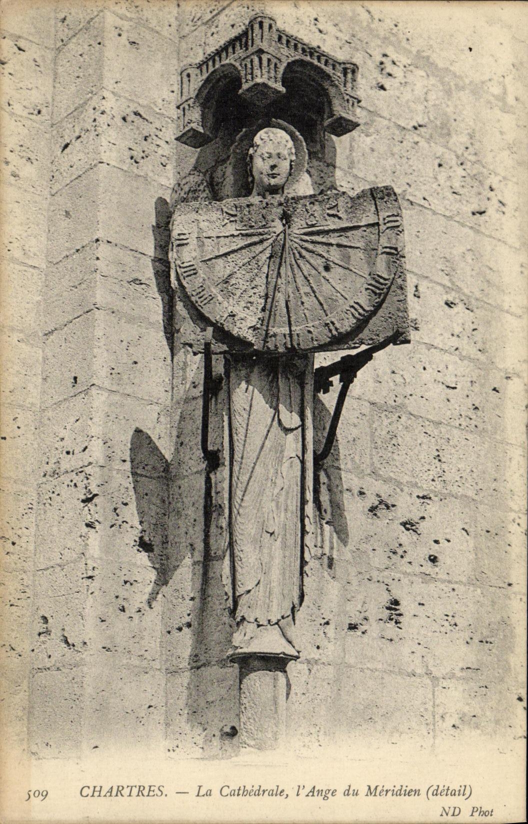 CPA Chartres La Cathedrale l Ange du Meridien