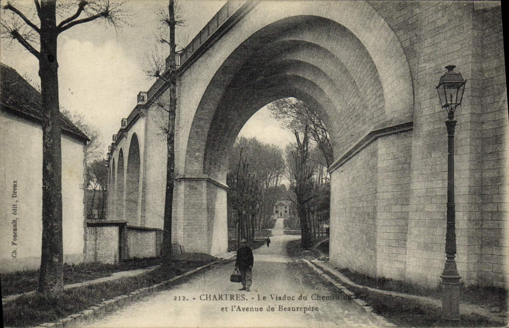 CPA Chartres La Viaduc du Chemin de Ver et l avenue de Beaurepere