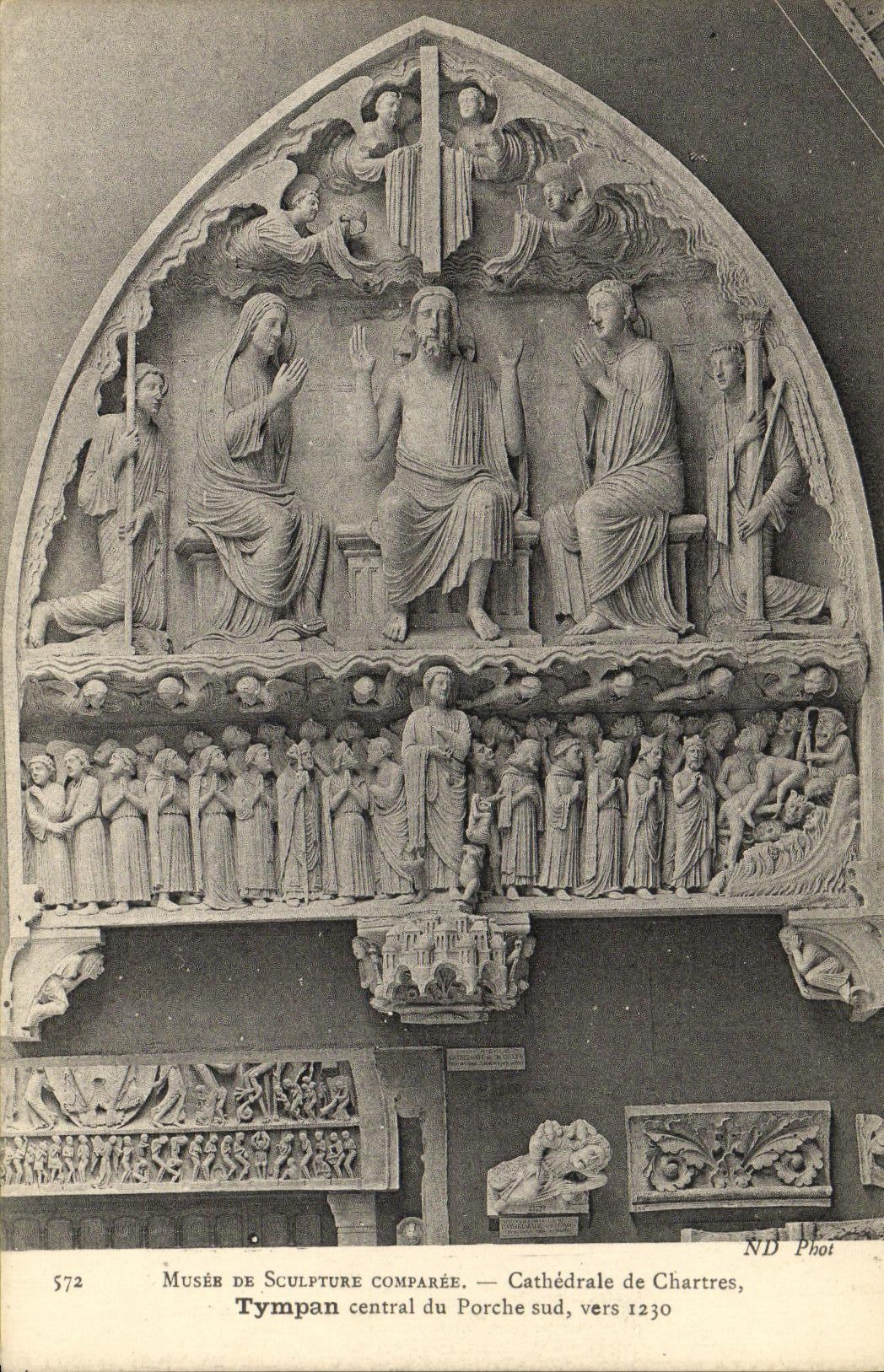 CPA Musee de Sculpture Cathedrale de Chartres Tympan Central du Porche sud vers 1230