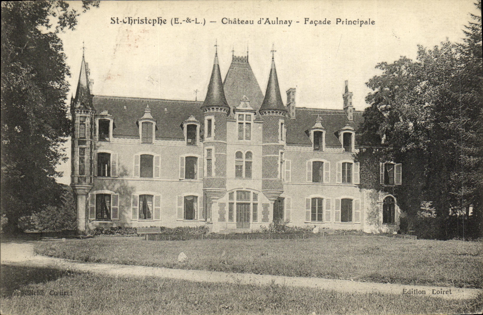 CPA St Christcphe Chateau d Aulnay Facade Principale