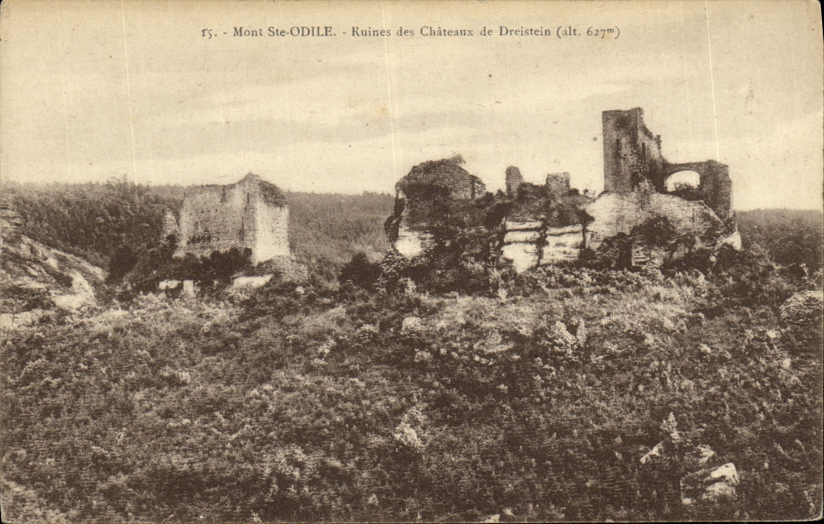 CPA Mont Ste Odile Ruines des Chateaux de Dreistein