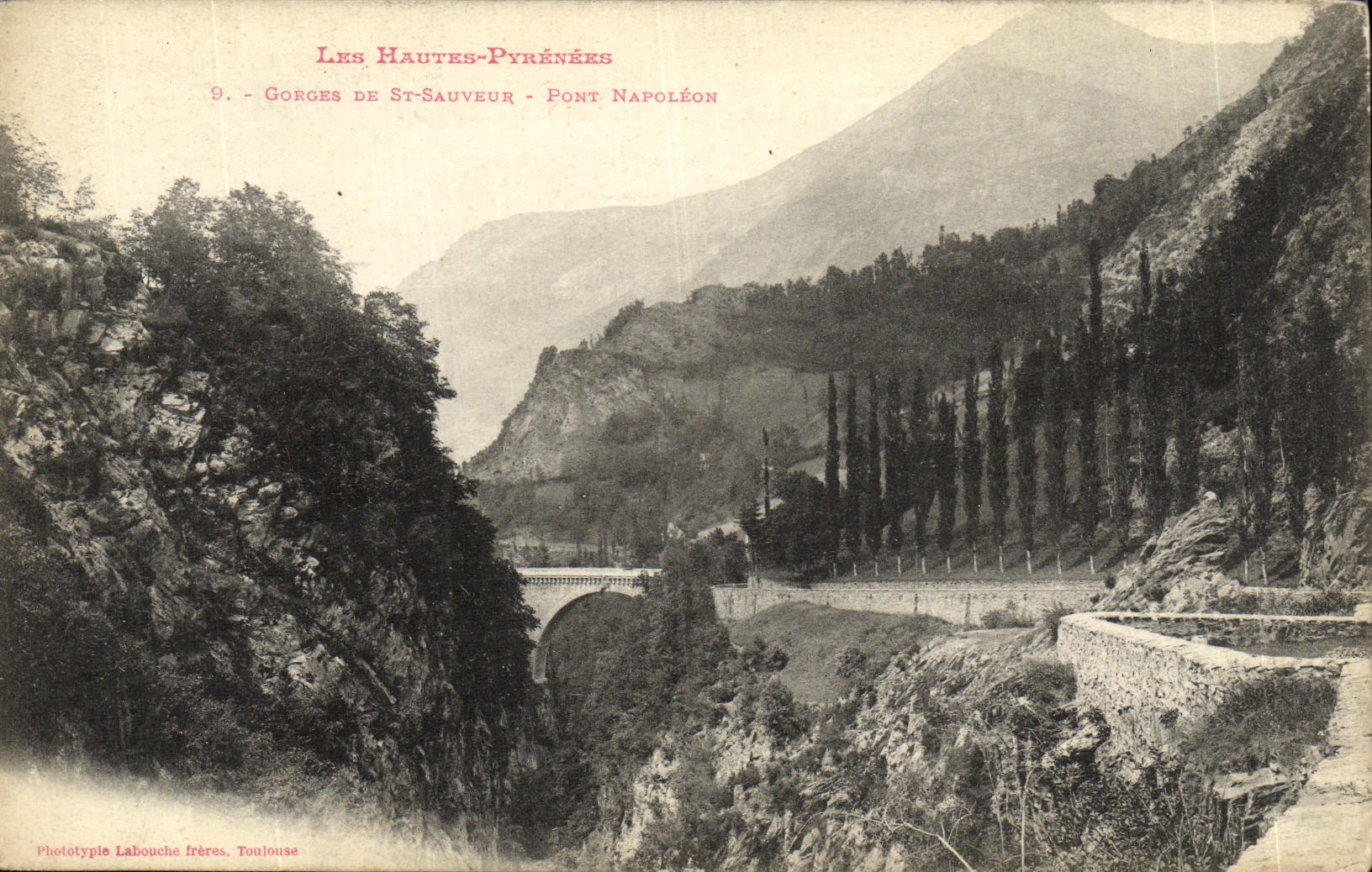 CPA Gorges de St Sauveur Pont Napoleon