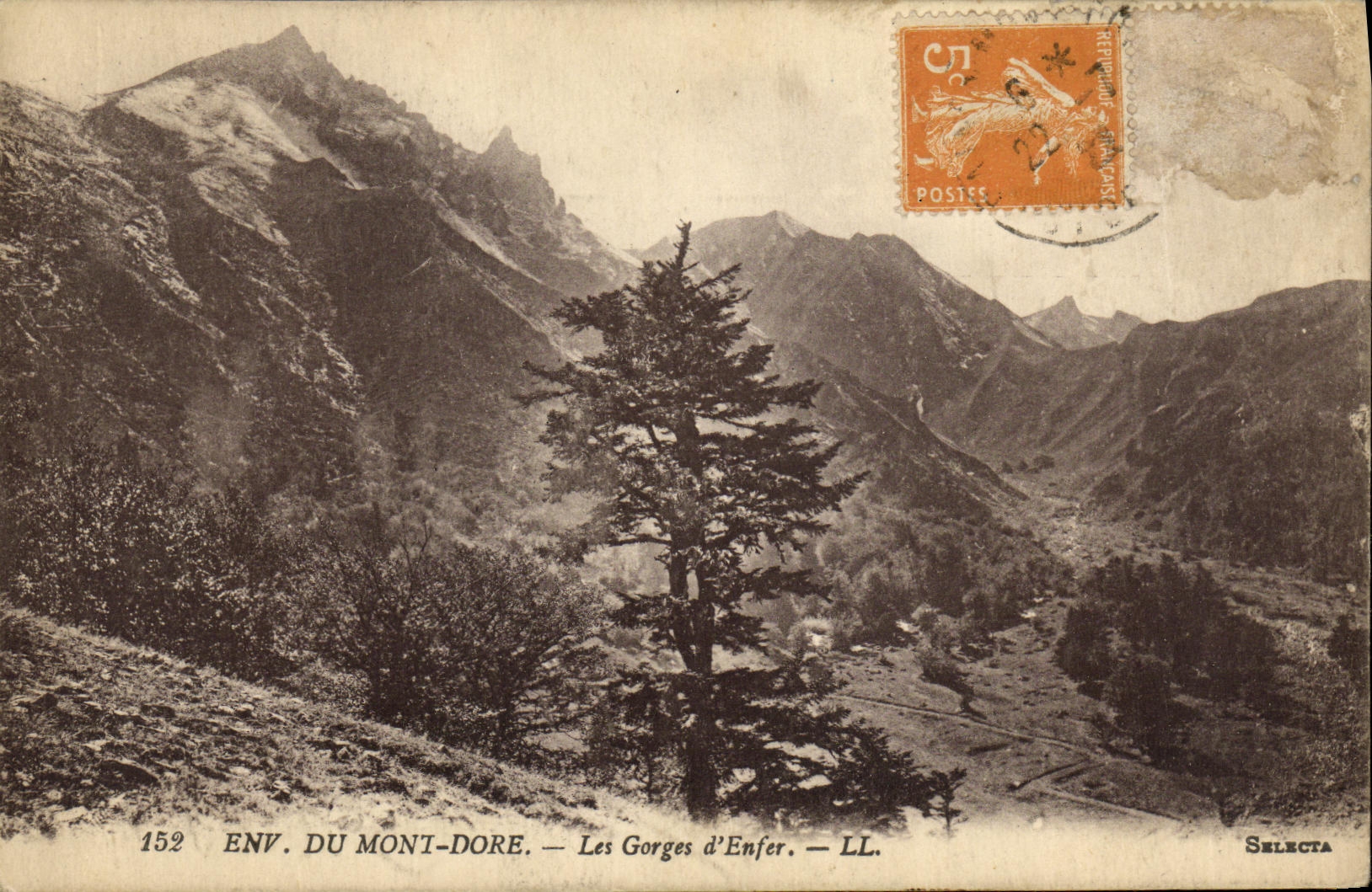 VINTAGE POSTCARD Environs of the Mount Gilds the Falls D Enfer