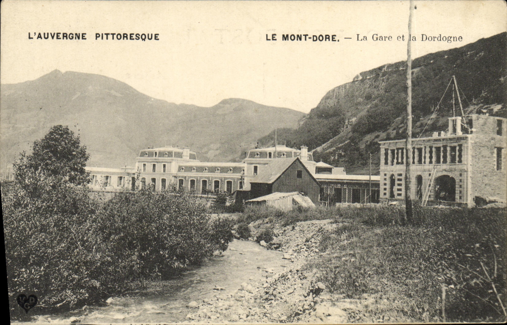 VINTAGE POSTCARD the Mount Gilds Train station of the Dordogne