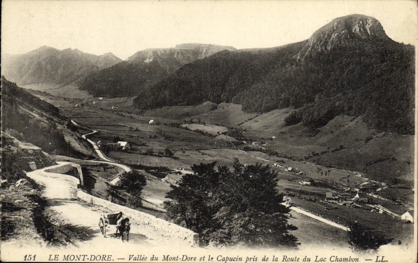 VINTAGE POSTCARD the Mount Gilds Valley of the Mount Gilds and the Capuchin taken of the road of the lake Chambon