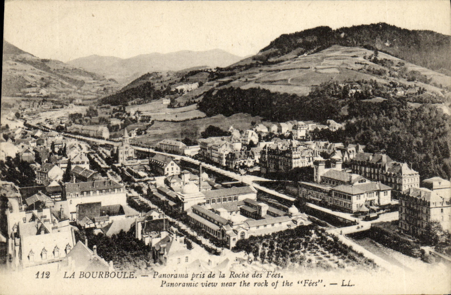 CPA La Bourboule Panorama Pris de la Roche des Fees