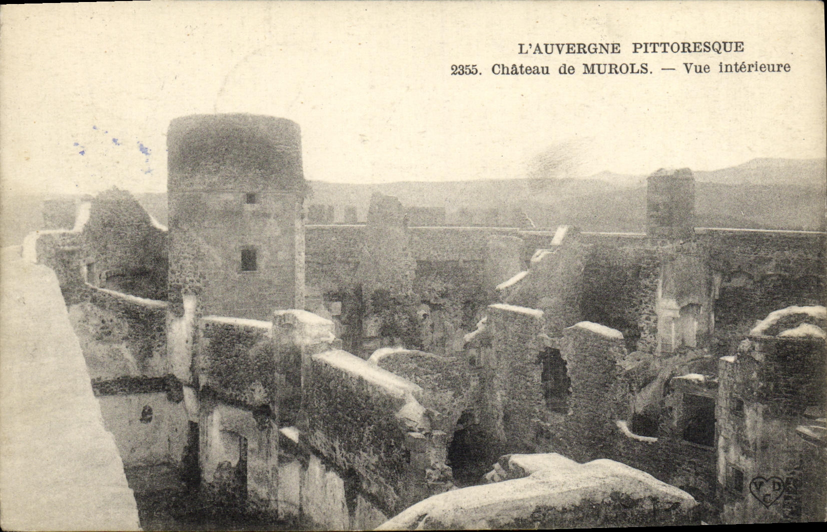 VINTAGE POSTCARD L Auvergne Castle of Murols Seen Interior