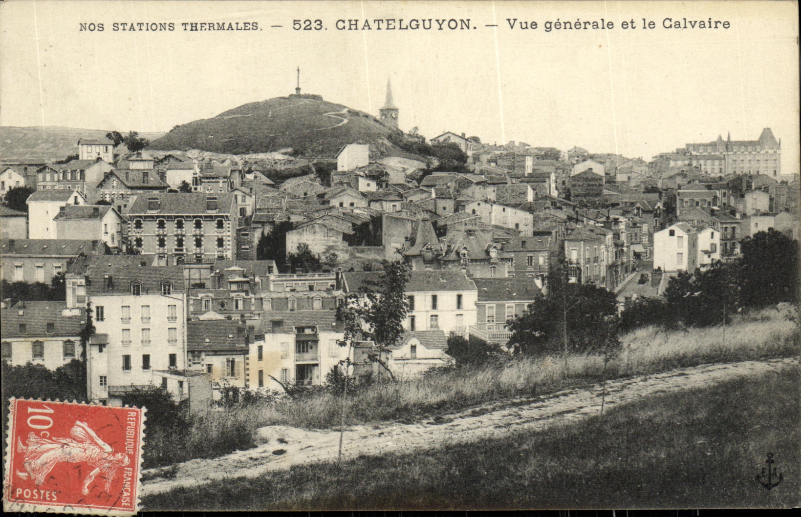 POSTAL L opinion de Auvergne Chatelguyon y el martirio de la VENDIMIA