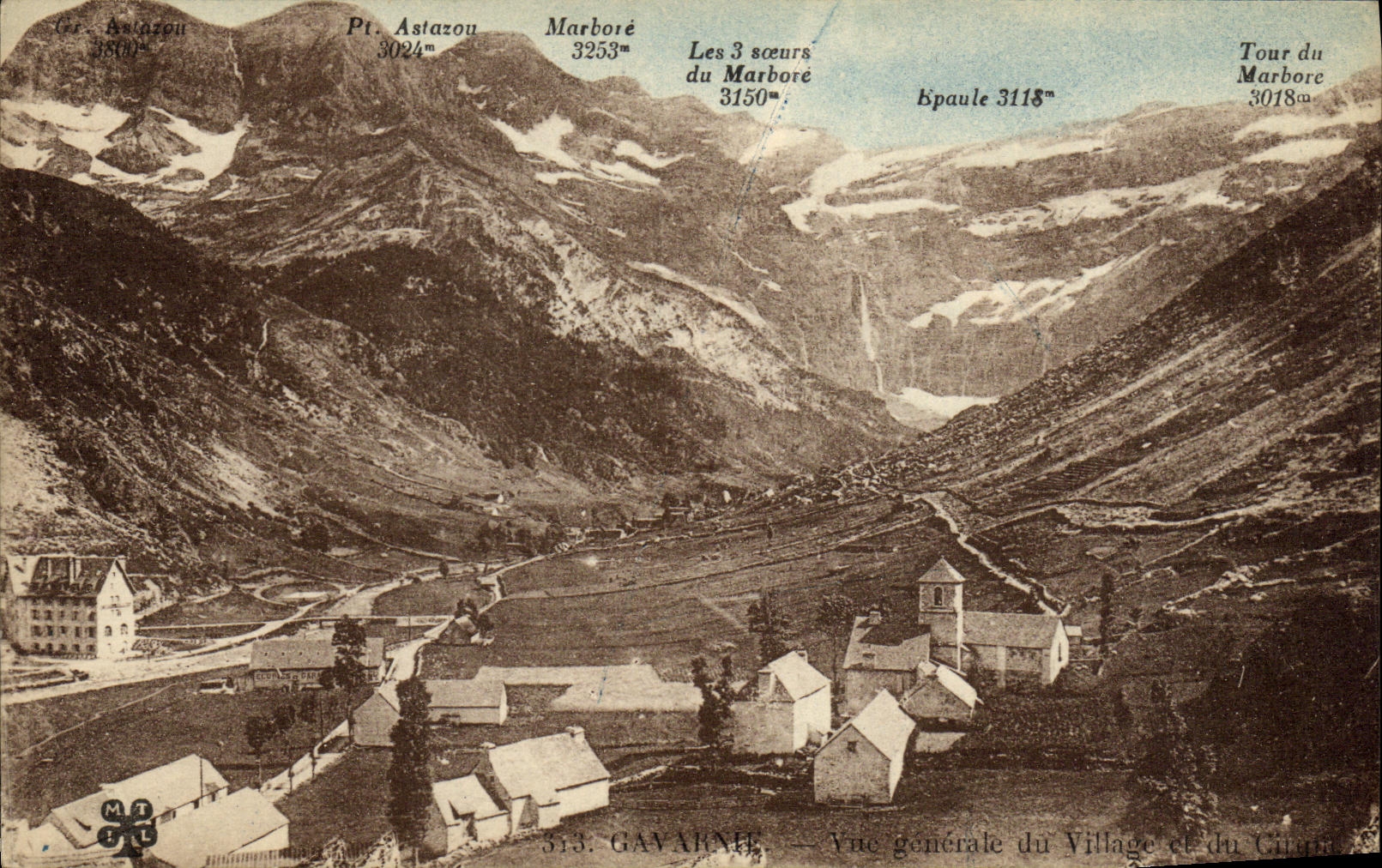 CPA Gavarnie Vue Generale du Village