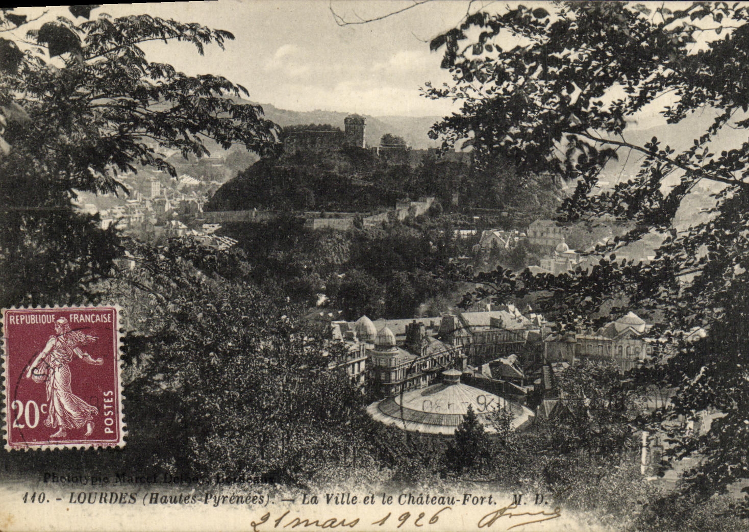 CPA Lourdes La Ville et le Chateau Fort