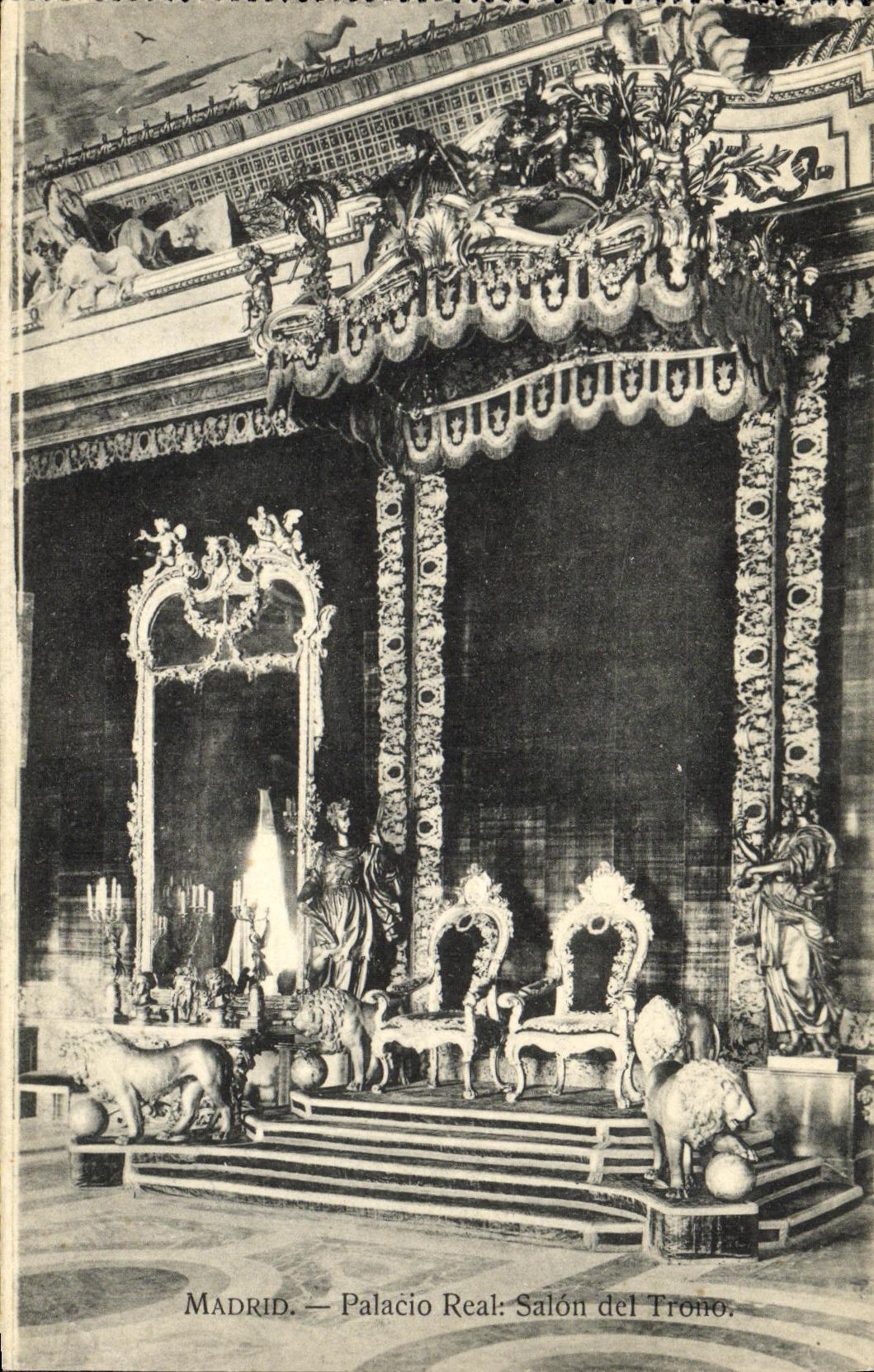 VINTAGE POSTCARD Madrid Palacio Real Living room del Trono