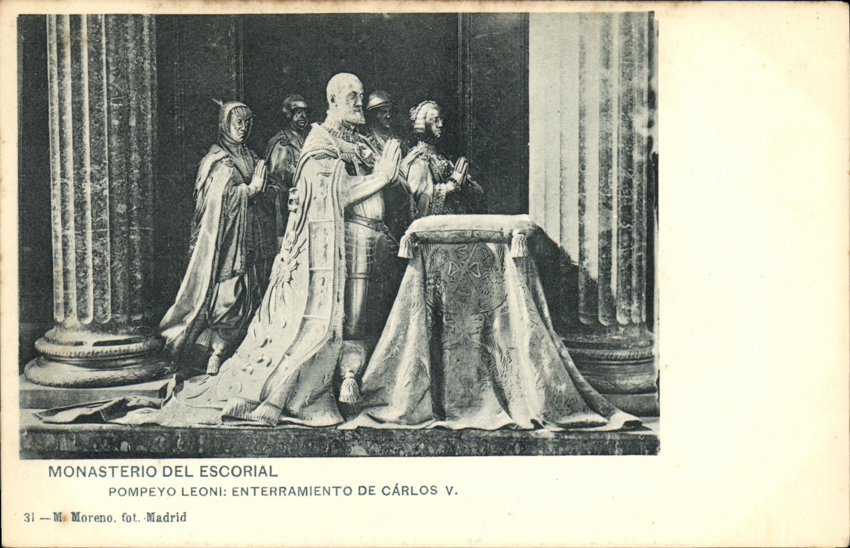 Del Escorial Pompeyo Leoni Entrerramient de Monasterio de la POSTAL de la VENDIMIA de Carlos V