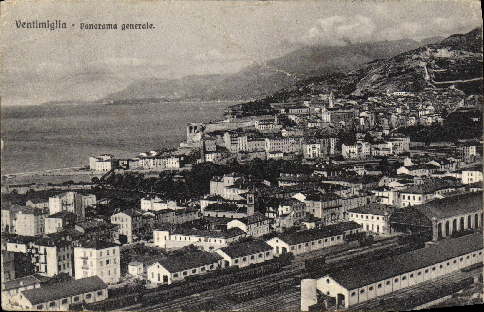 General del panorama de Ventimiglia de la POSTAL de la VENDIMIA
