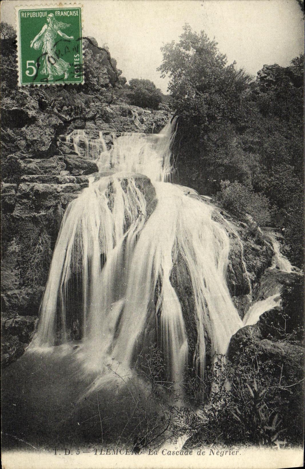 VINTAGE POSTCARD Tlemcen the Cascade of the Slave trader