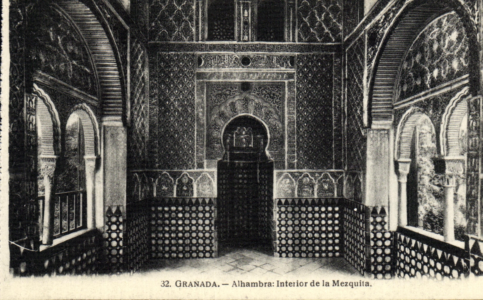 CPA Granada Alhambra Interior de la Mezquita