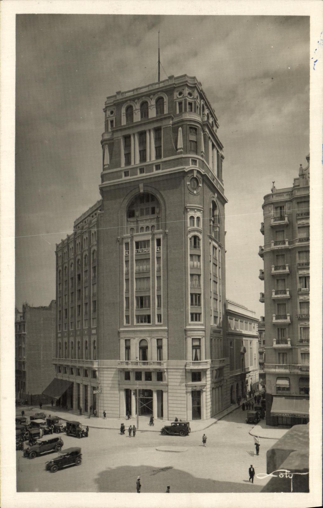 VINTAGE POSTCARD Madrid Put of Prensa
