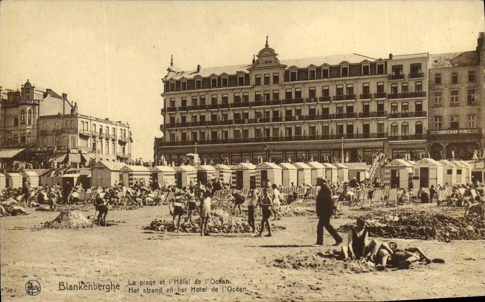 CPA Blankenberghe La Plage et l hotel de l Ocean