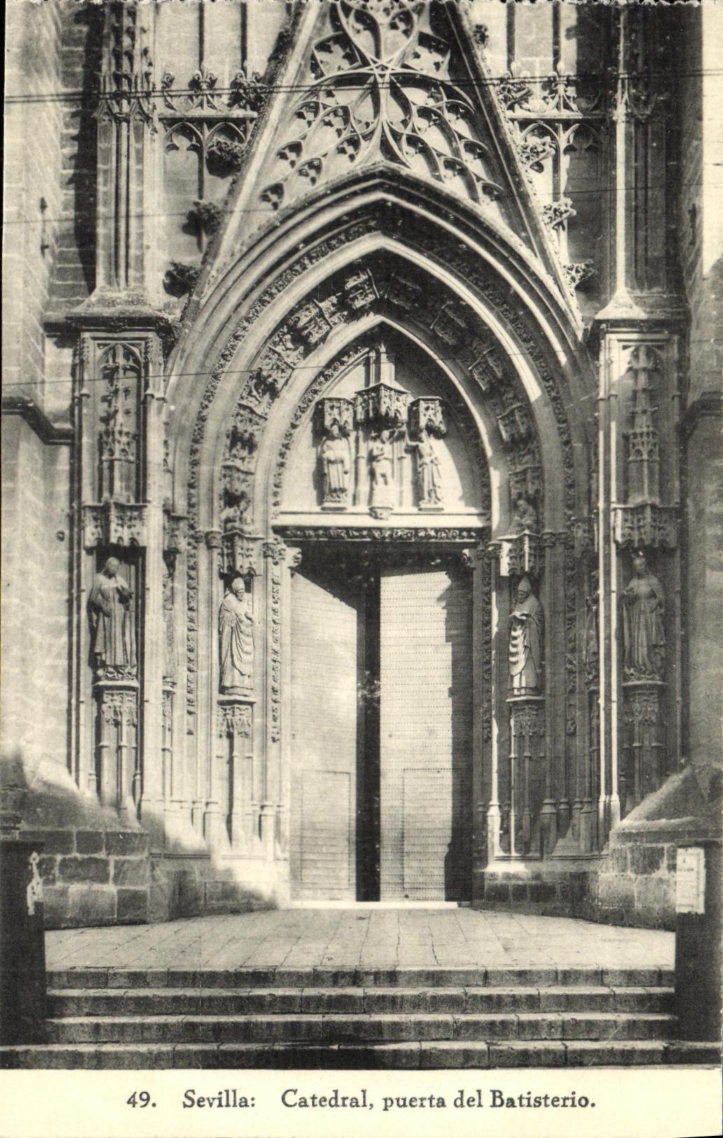 VINTAGE POSTCARD Sevilla Catedral Puerta del Batisterio