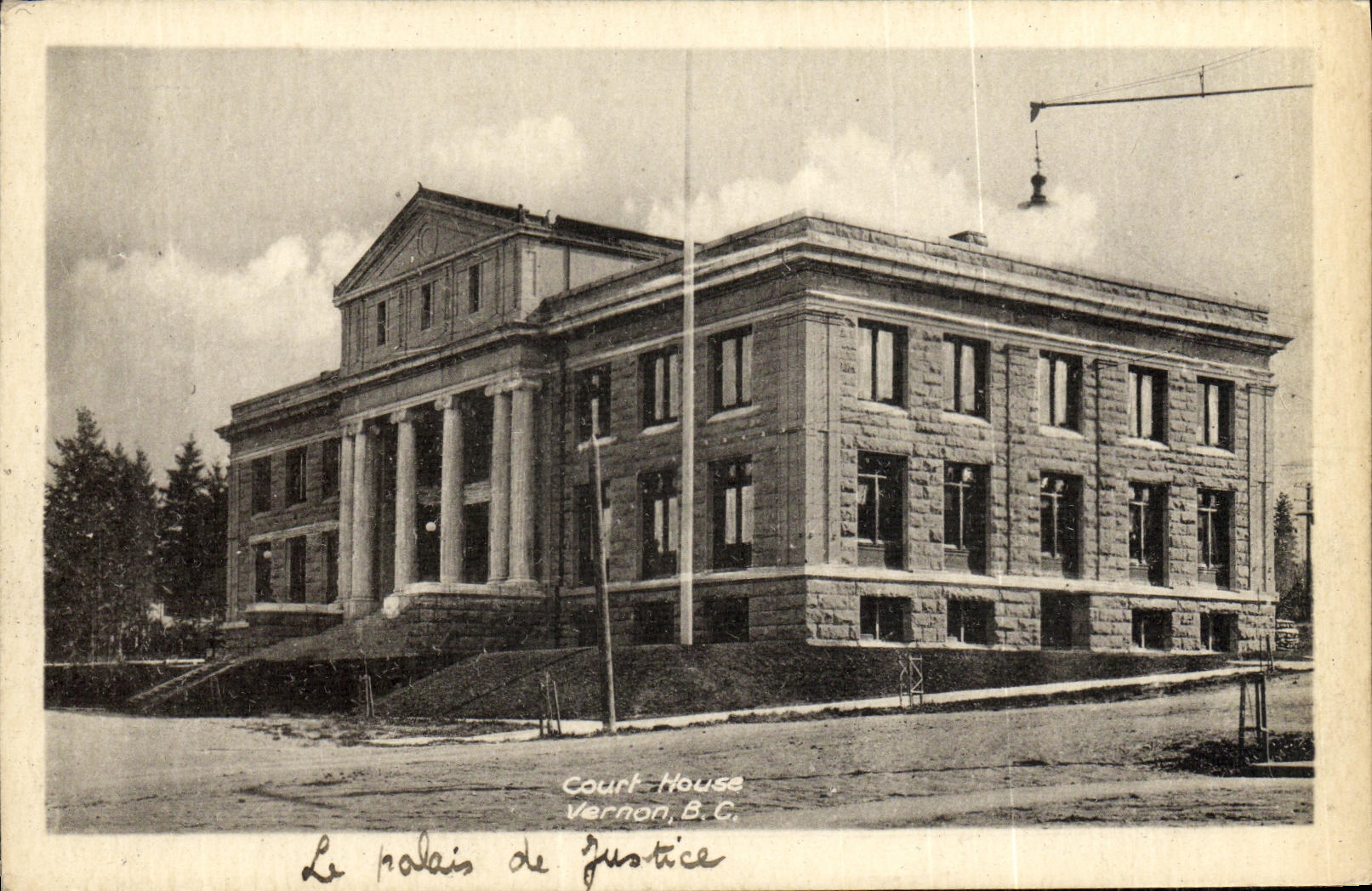 VINTAGE POSTCARD Short Vernon House