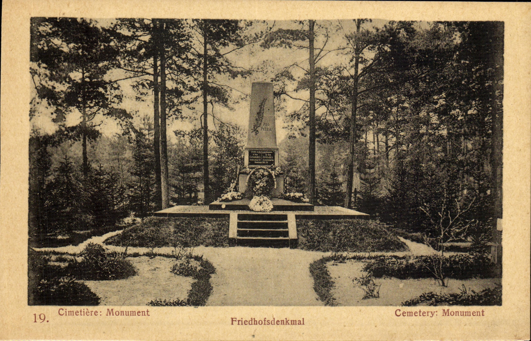 CPA Cimetiere Monument Camp Senne 1918 Militaria