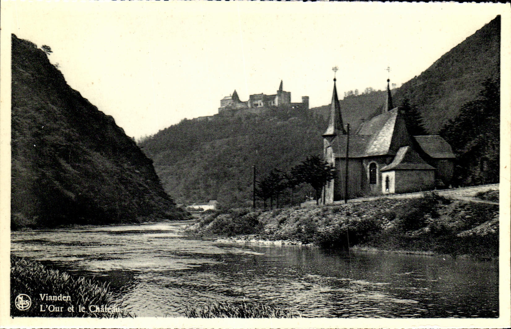 CPA Vianden L Our et le Chateau