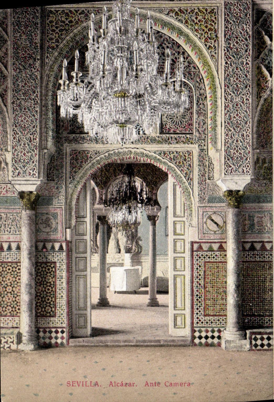 VINTAGE POSTCARD Sevilla Alcazar handle Camera