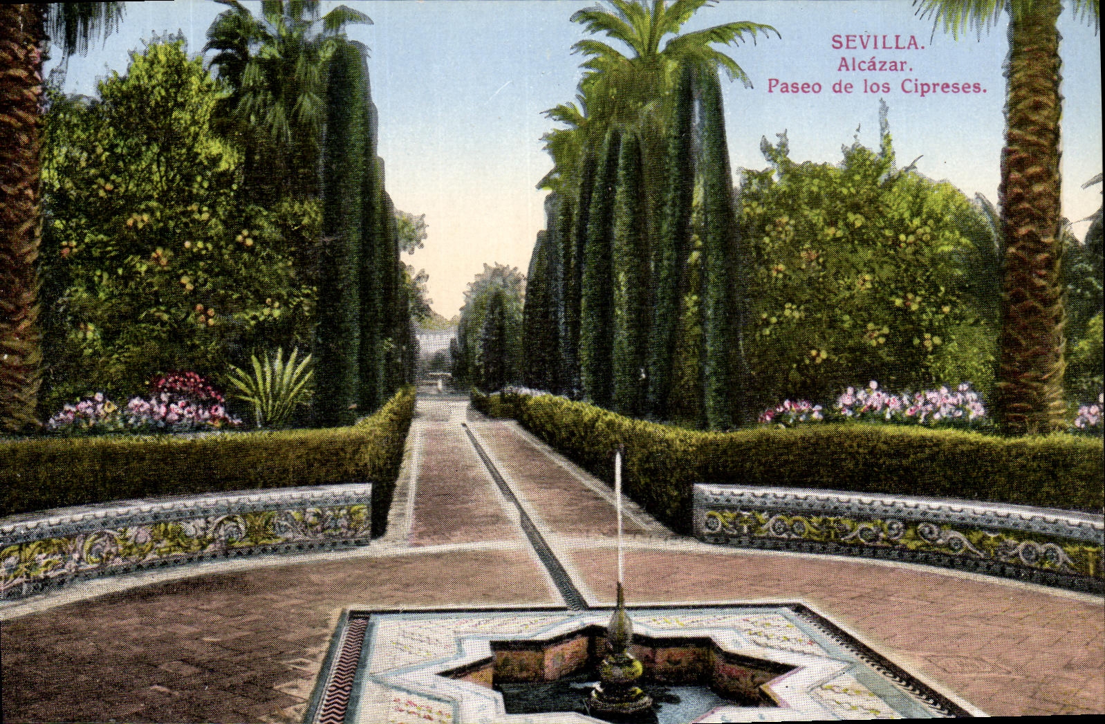 VINTAGE POSTCARD Sevilla Alcazar Paseo of los Cipreses