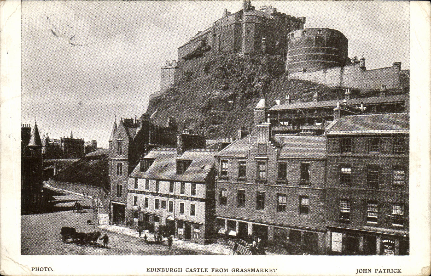 Castillo de Edinburg de la POSTAL de la VENDIMIA de Grassmarket
