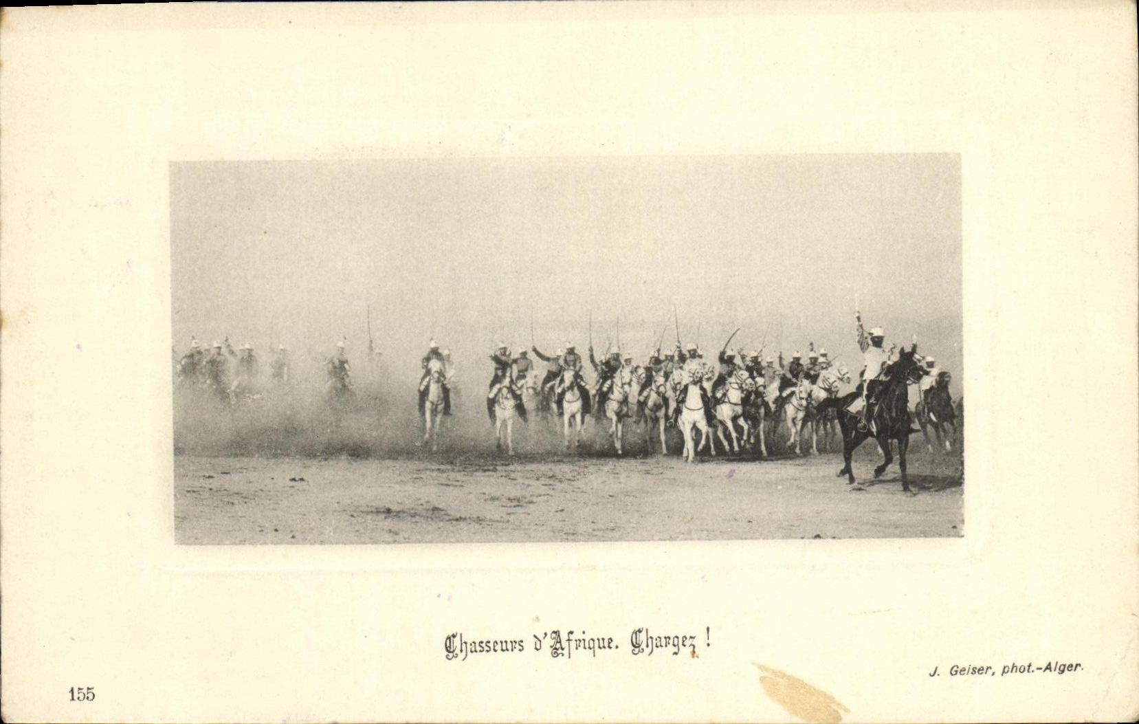 VINTAGE POSTCARD Chasseurs D Africa Charge