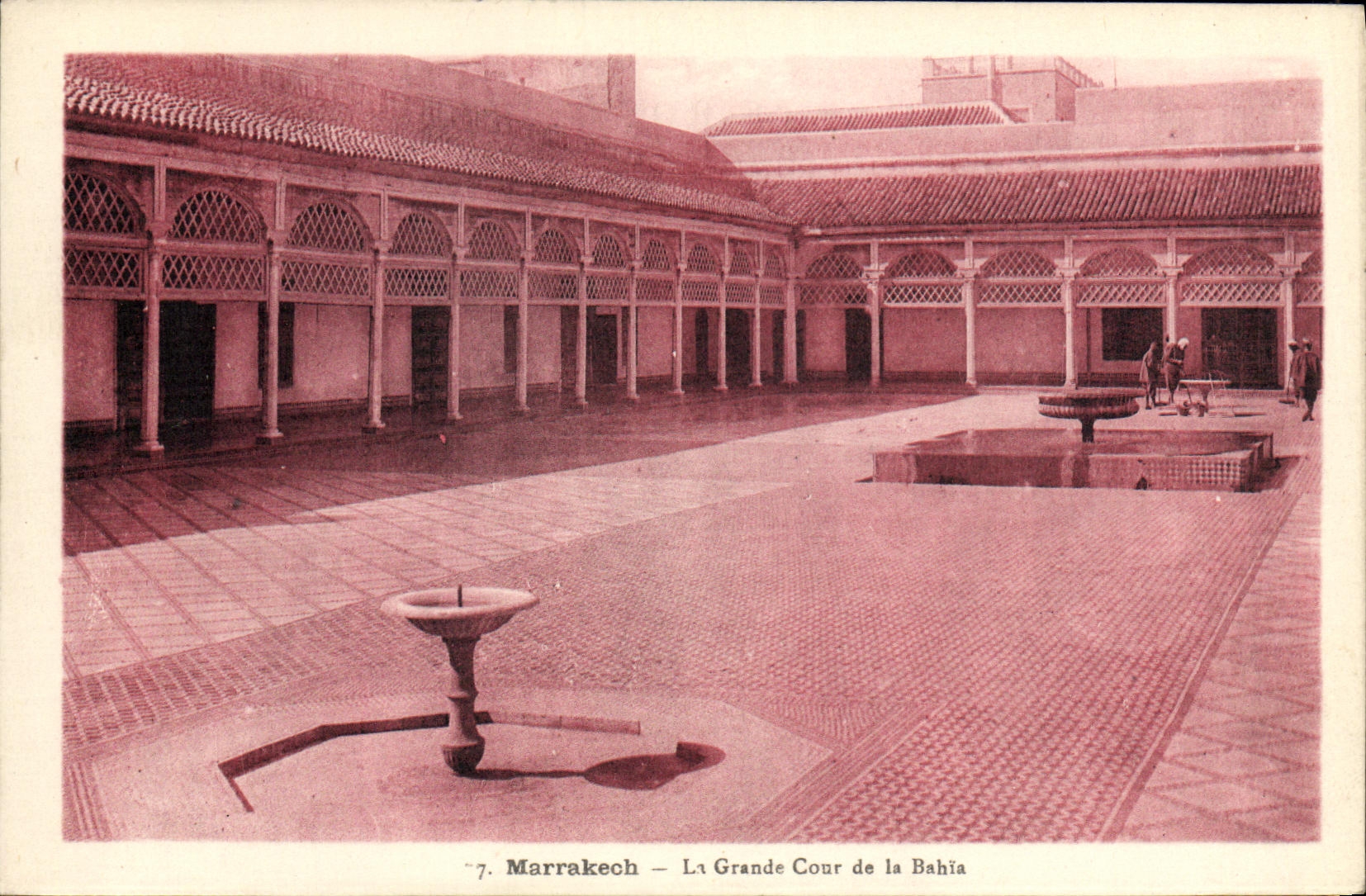VINTAGE POSTCARD Marrakech Large court of Bahia