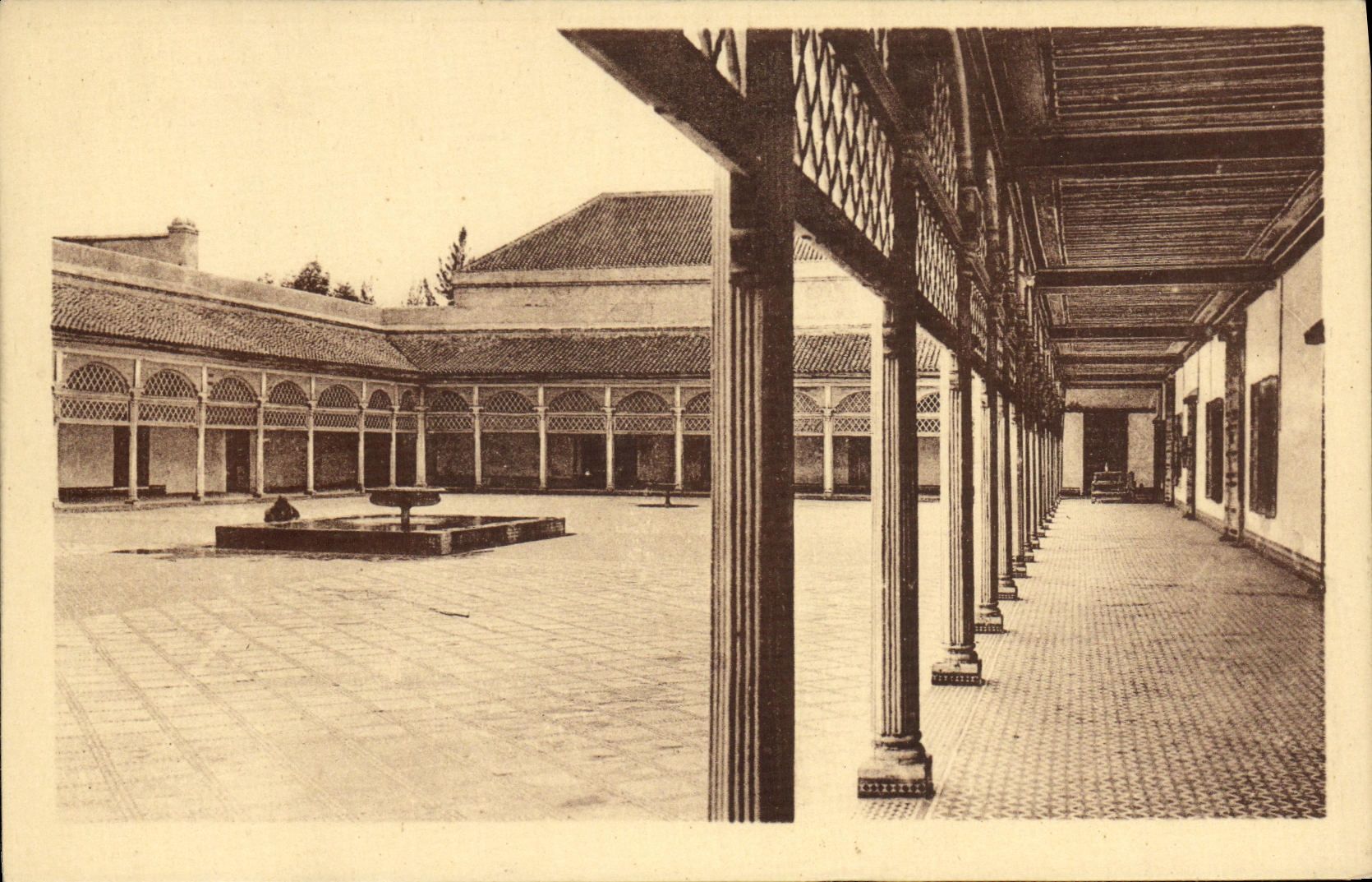 VINTAGE POSTCARD Marrakech Palate of Bahia Gallery and Cour D Honor