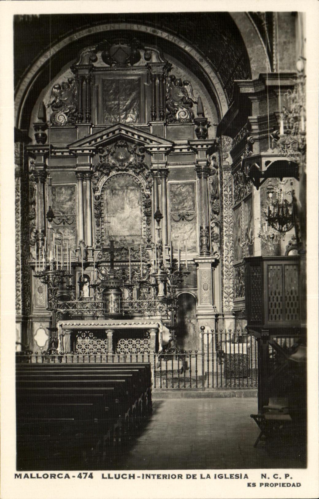 Interior de Mallorca Lluch de la POSTAL de la VENDIMIA de Iglesia